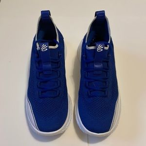 Curry flow 8 basketball shoes